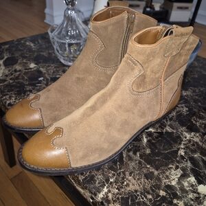 See By Chloe Women's Cow Boots Suede And Leather In Like New Condition